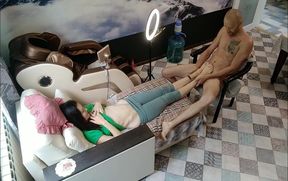 hot milf fucked my cock with her legs