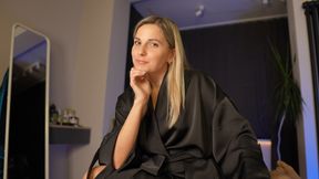 Horny Stepmom Finds Out What&#039;s Wrong With Your Dick