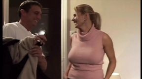 Slutty MILF Has Fun with Lover in Hotel While Husband&#x2019;s Away